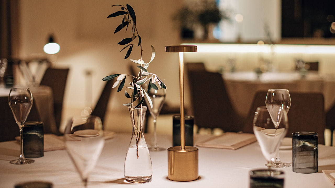Royal hotel dinning table