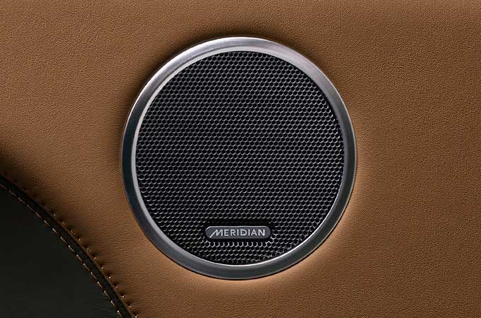 Land Rover meridian sound system bass