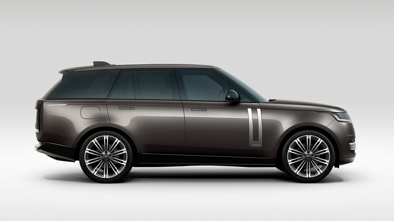 New Range Rover Charente Grey