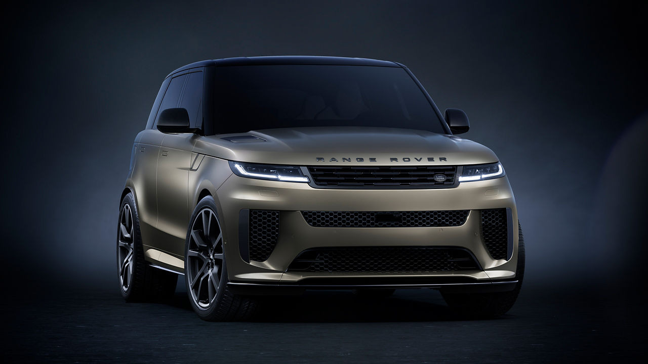 Front view of Range Rover SV