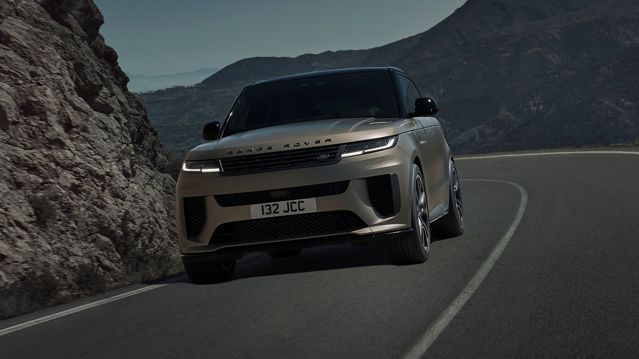 Range Rover Sport front close-up