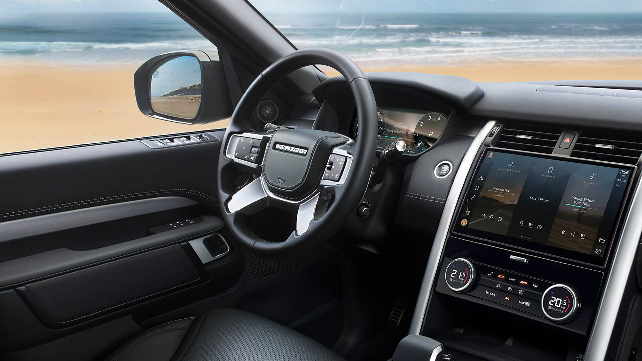 Discovery Interior dash board