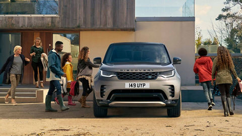 Family Picnic With Discovery