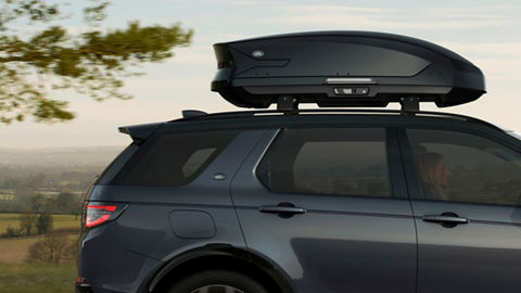 Discovery Sport roof box