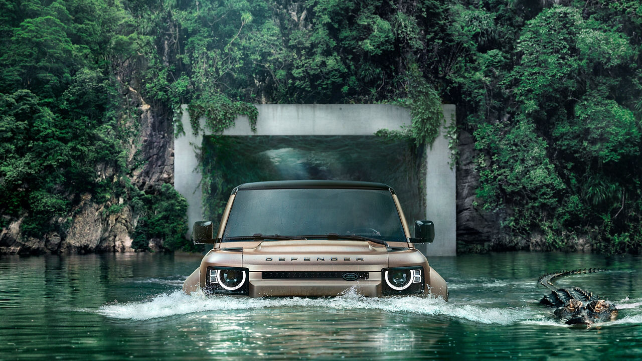 Defender Octa in water