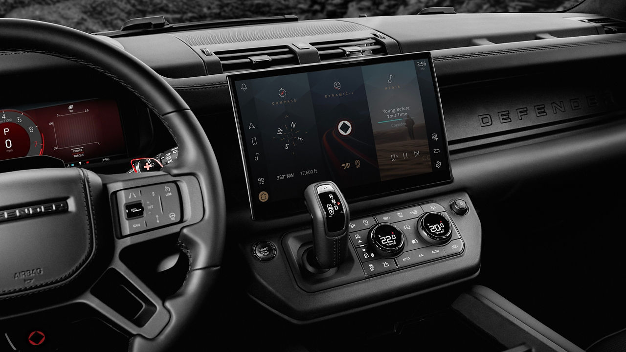 Defender Octa Black Interior