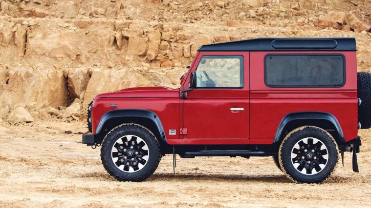 Land Rover Defender V8 Exterior Side View