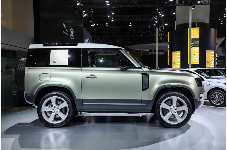 New Land Rover Defender 90 Classic Reissue