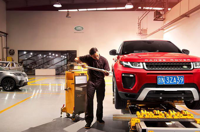 Engineer working on Range Rover
