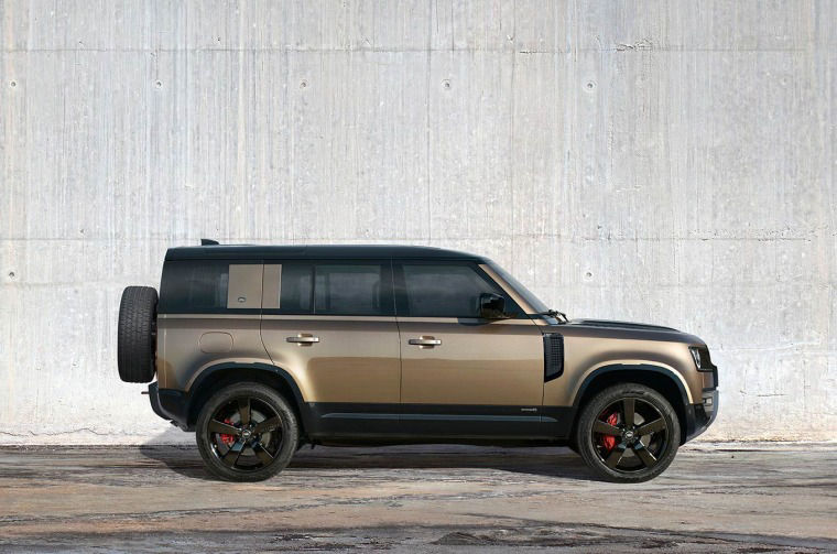 Land Rover Defender 110