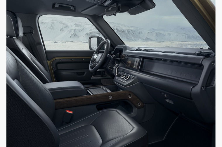 Land Rover Defender cockpit