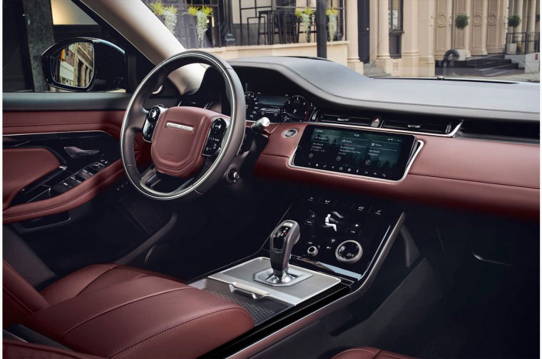 Range Rover Evoque cockpit
