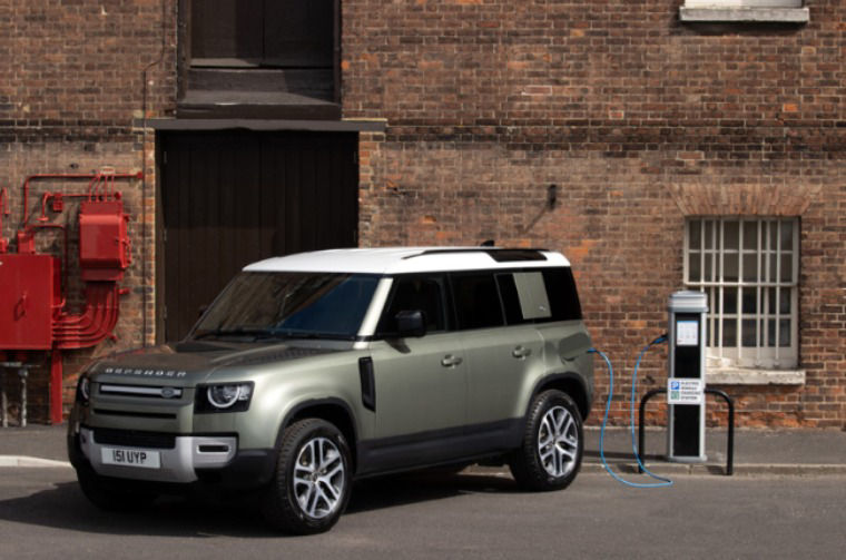 Land Rover Defender 110 P400e plug-in hybrid