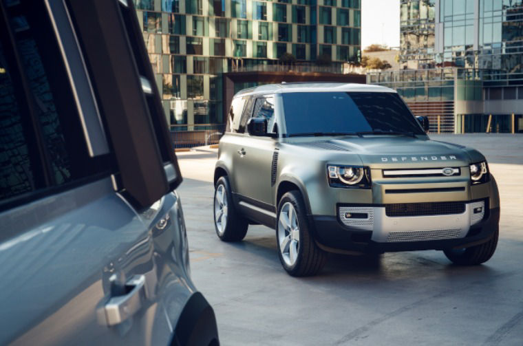 Land Rover Defender 90